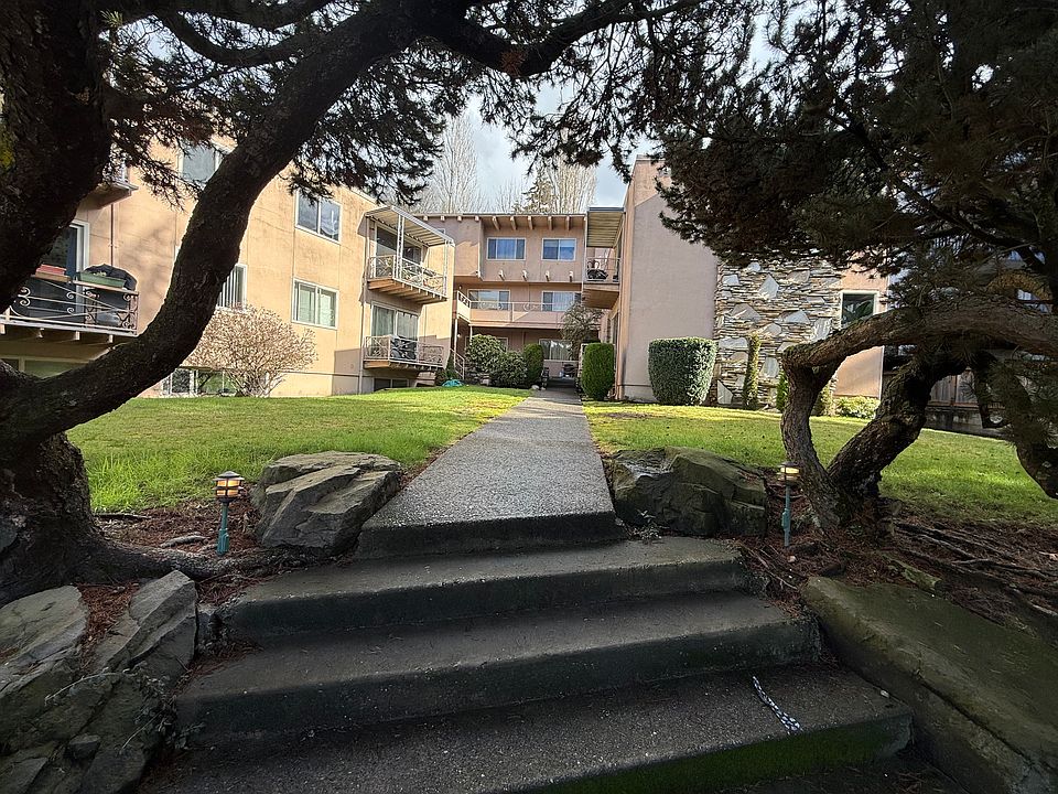 1st image of 2222 Gilman Dr W #80