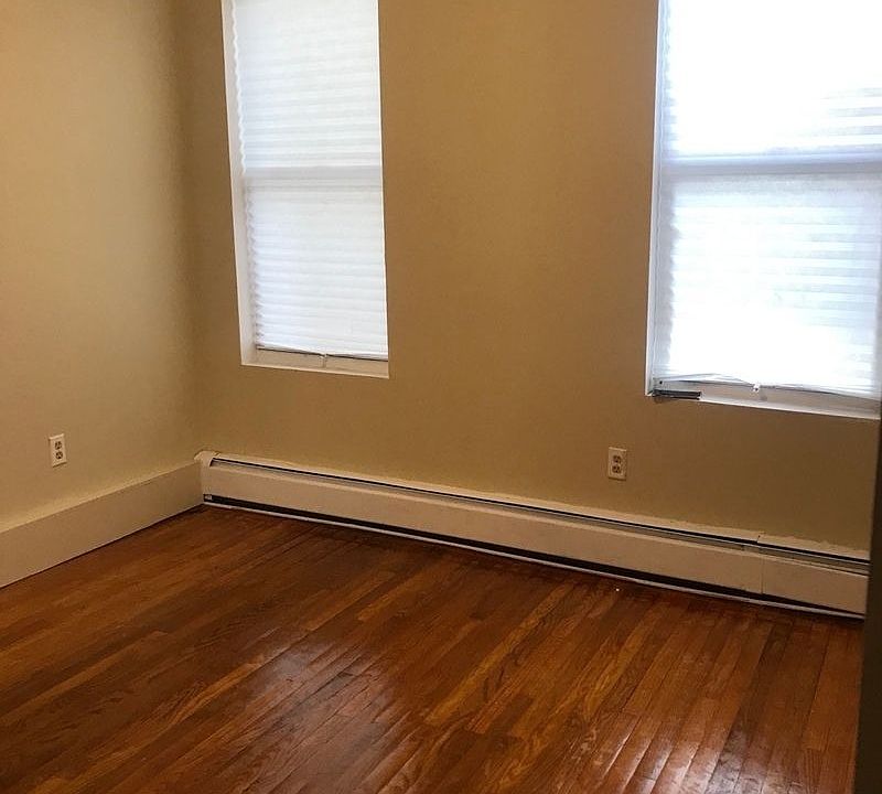 1st image of 43-16 Greenpoint Ave #2R
