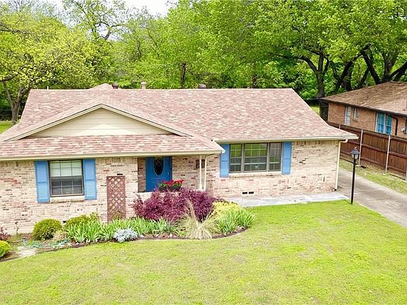 2nd image of 7929 Claremont Dr