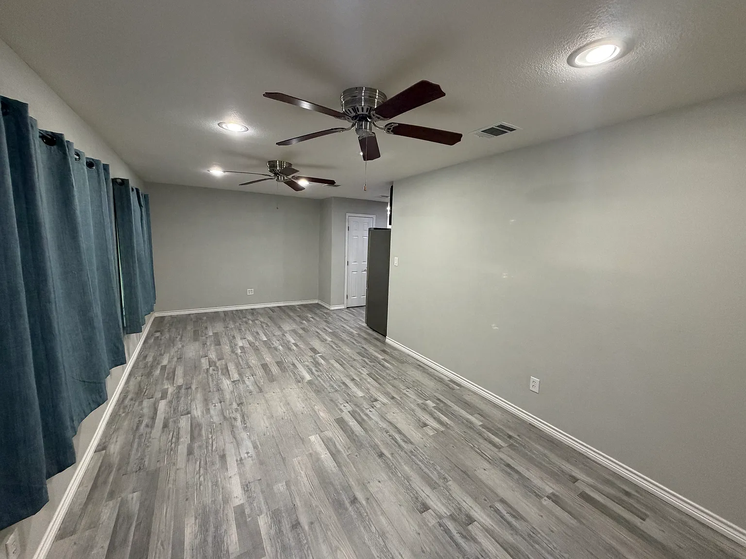 2 bed, 1000 sqft, $1,650 — Photo 3