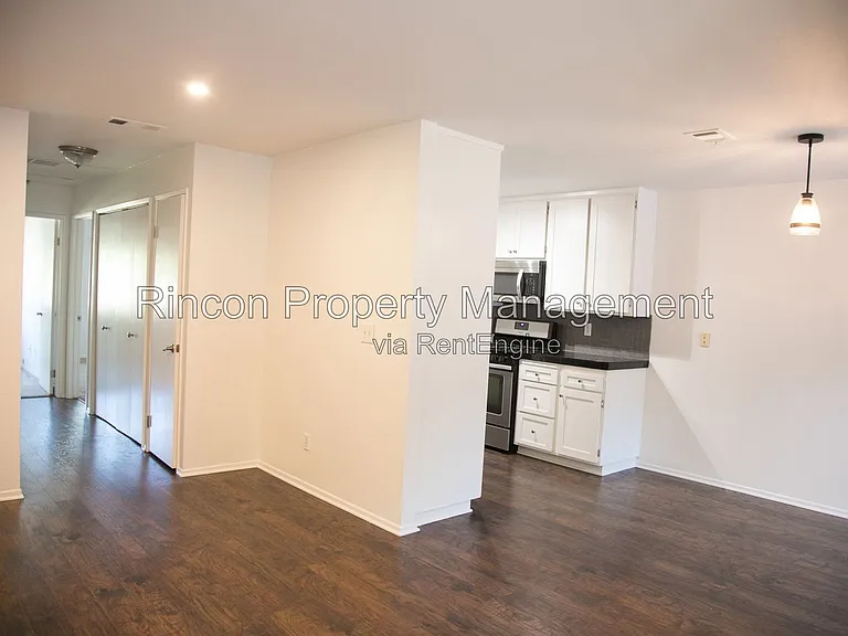 584 Doyle Ln — Photo 8
