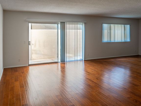 5th image of 1060 20th St #3