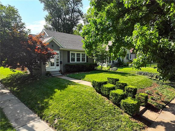 3rd image of 6164 Cherry St