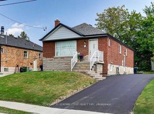 27 Ionview Rd, Toronto, ON M1K 2Z3