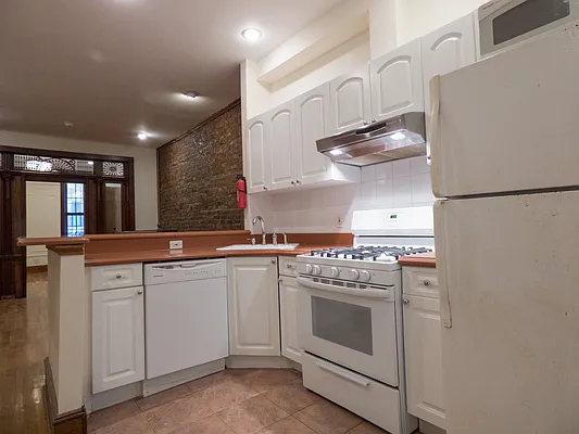 Rented by Corcoran | media 4