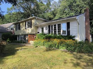 8 Beech St, Nanuet, NY 10954