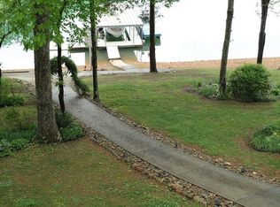 1089 Big Creek Rd, La Follette, TN 37766