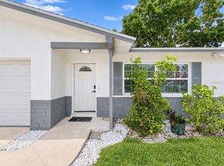 1354 Rosery Rd NE, Largo, FL 33770