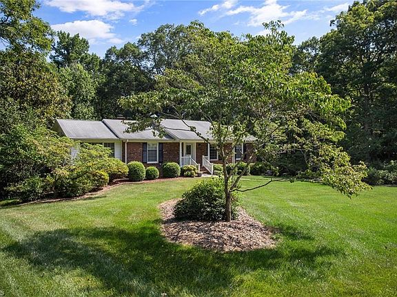 3rd image of 5423 Hiddenbrook Dr