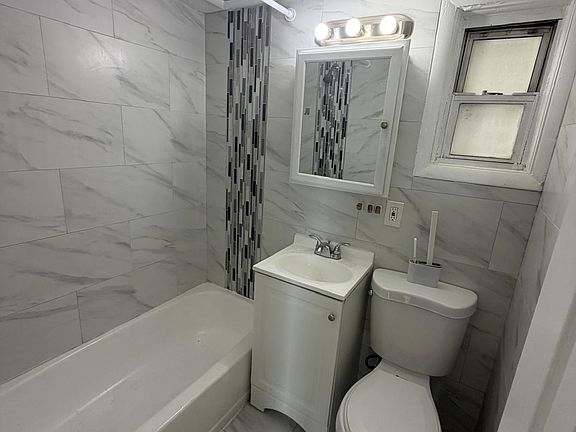 5th image of 520 Broadway #3AA