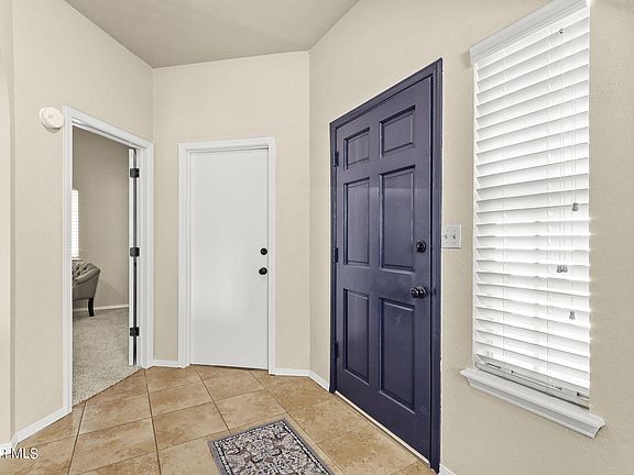 5th image of 268 Arisano Dr