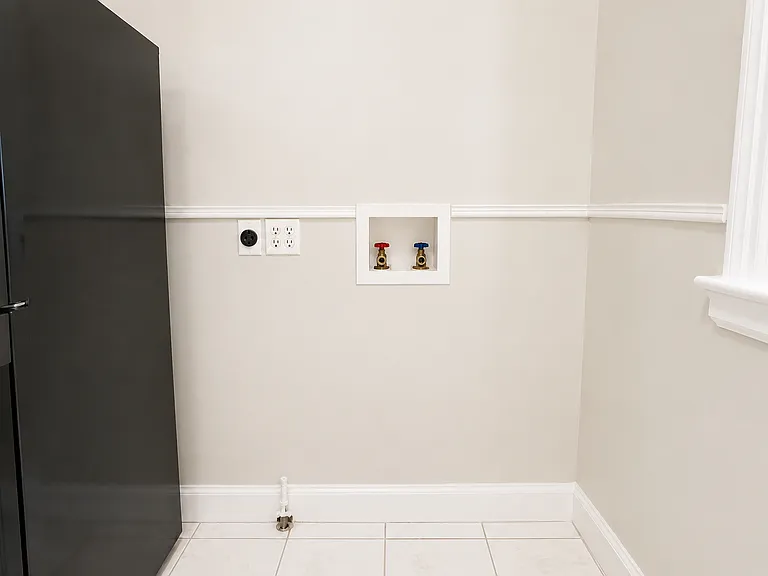 4 Millington Ave #1 — Photo 7