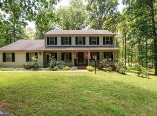 7432 Cedar Run Dr, Warrenton, VA 20187