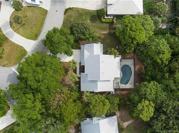 648 SE Pin Oak Ter, Stuart, FL 34997