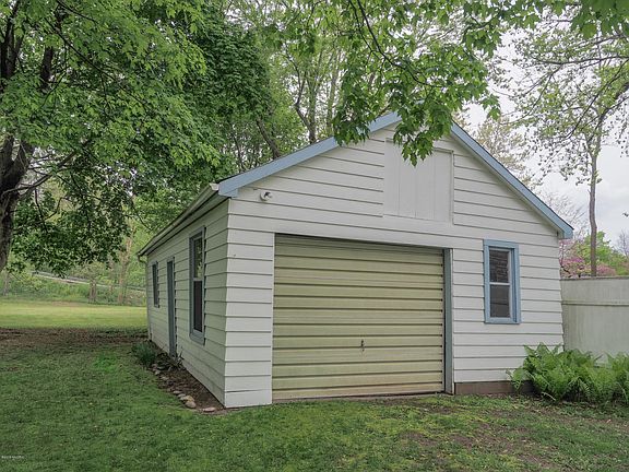 105 & 107 Park Drive-104