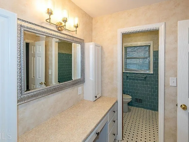 209 Pioneer Trl — Photo 11