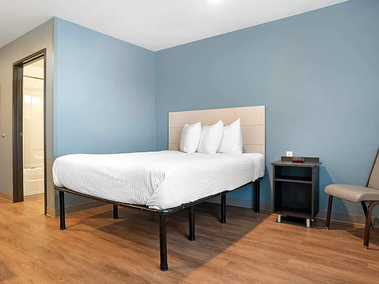 Studio Suite - 1 Queen Bed