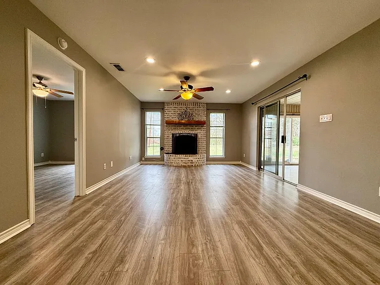 171 Private Road 4434 — Photo 4