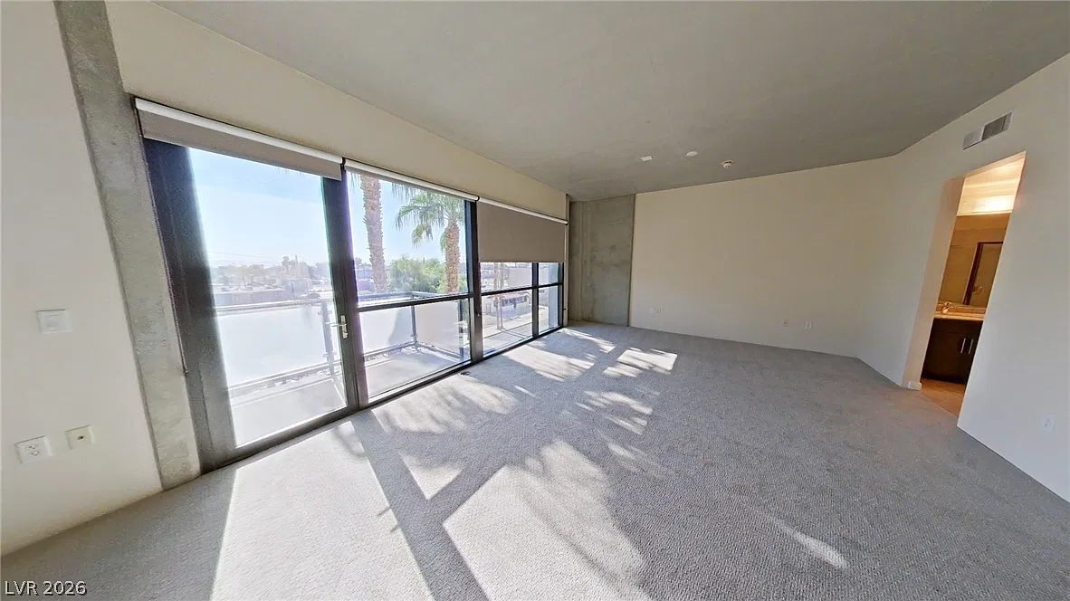 Studio, 2.0 bath, 1126 sqft, $1,750 — Photo 2