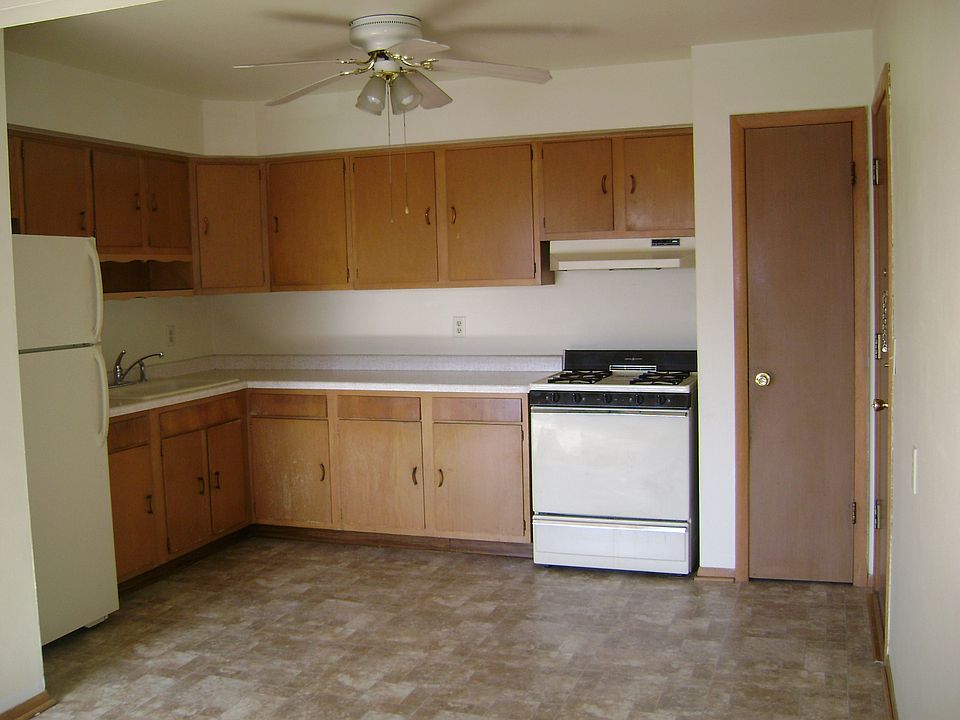 1st image of 323 Cottonwood Ave APT 5