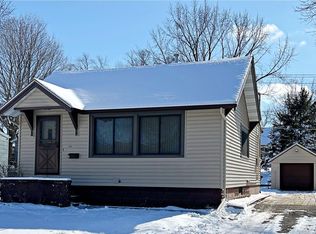 419 W 11th St, Mankato, MN 56001