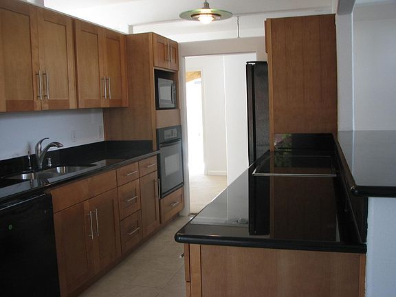 2nd image of 752 Gailen Ave