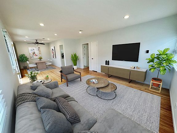 3rd image of 8755 Reading Ave #8755
