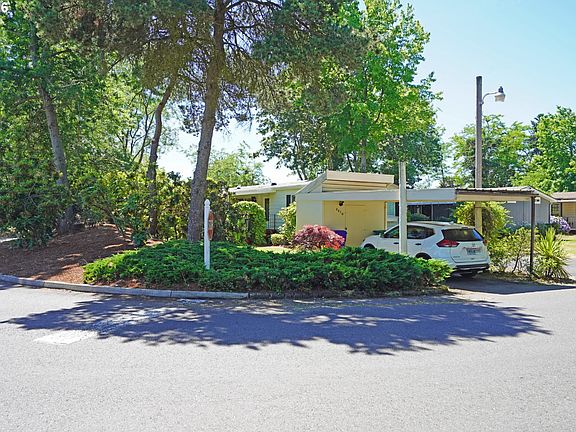 2nd image of 2210 N Broughton Dr