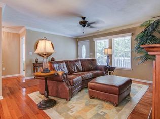 201 Oak Hollow Rd, Moneta, VA 24121