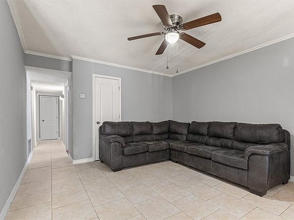 5th image of 3805 James Ct