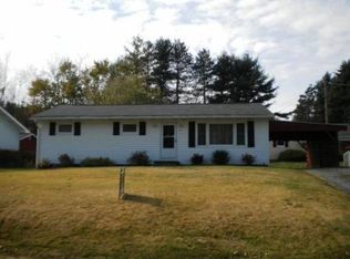 918 Plymouth Rd, Saint Marys, PA 15857