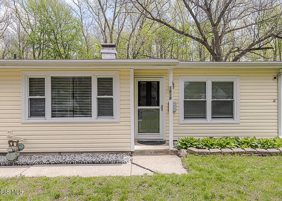 1st image of 1818 Raynor Dr