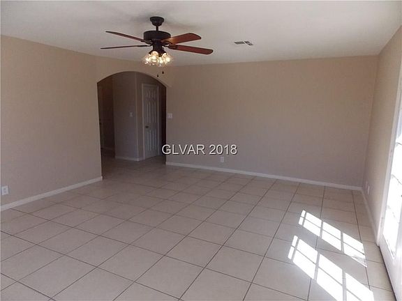 3rd image of 4995 Irene Ave