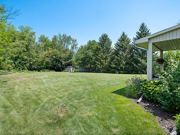 5th image of 3017 Beechcrest Dr