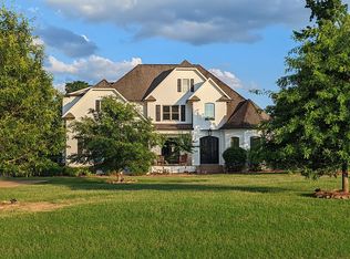 12032 Water Ridge Dr, Oxford, MS 38655