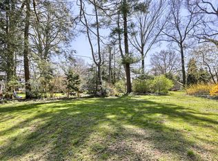 1304 Valley Rd, Lancaster, PA 17603