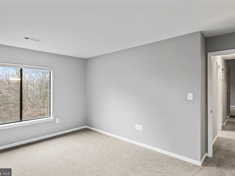 9553 Battery Heights Blvd #402 — Photo 23
