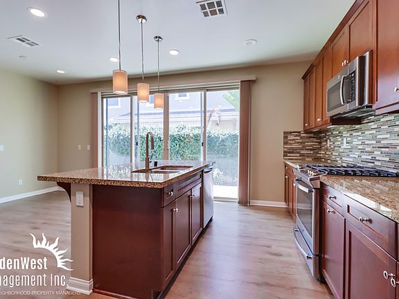 2nd image of 992 18th St #61