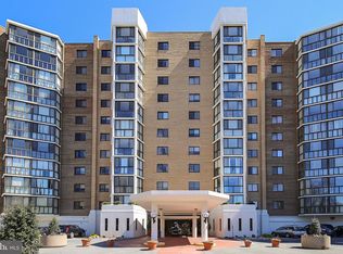 15100 Interlachen Dr #4, Silver spring, MD 20906