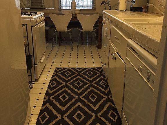 5th image of 8237 Blackburn Ave APT 101