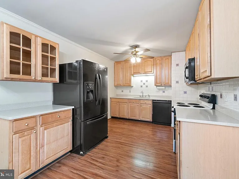 1042 S Ironwood Rd — Photo 29