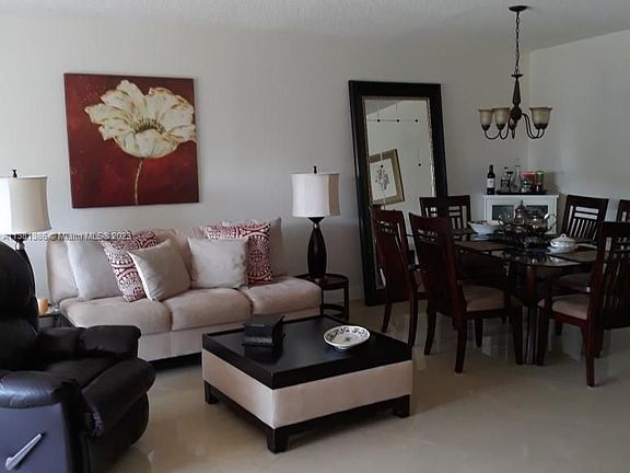 2nd image of 545 Oaks Ln APT 306