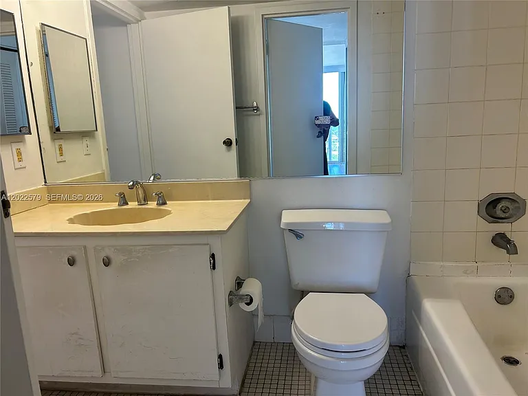 7601 E Treasure Dr #2104 — Photo 21