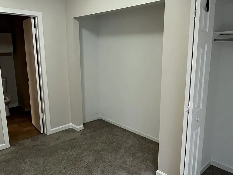 1504 Waldon Ct — Photo 10