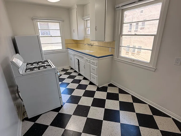 1008 S Shenandoah St #1A — Photo 3