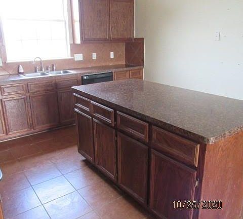5th image of 459 Gaylon St