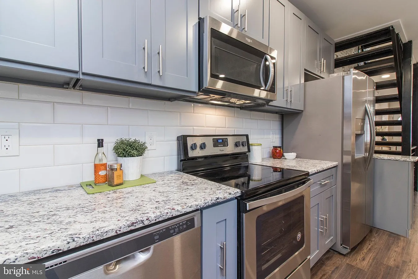 3 bed, 1632 sqft, $2,500 — Photo 3