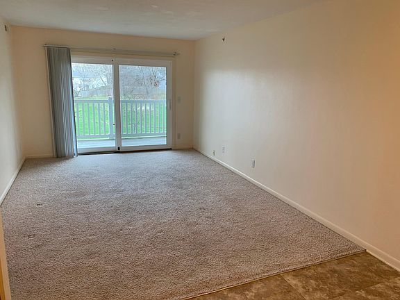 2nd image of 3405 Woodland Ave Unit 62