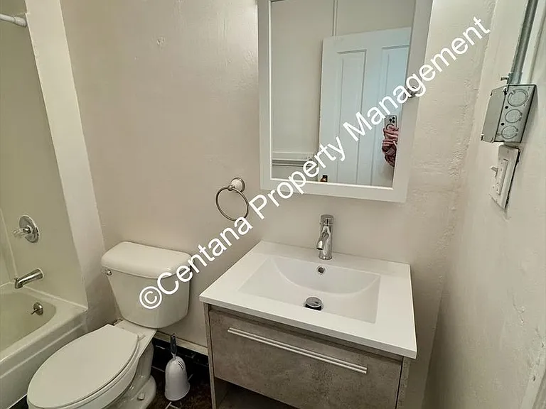 815 W. Park — Photo 3