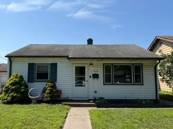 1636 173rd Pl, Hammond, IN 46324